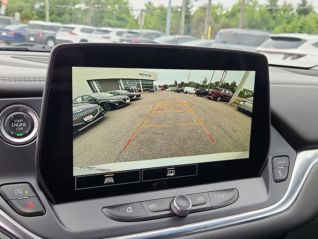 Used 2025 Chevrolet Blazer LT AWD/4WD image 17