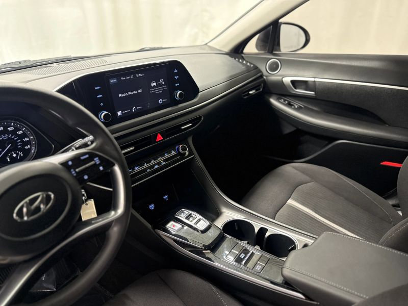 Used 2023 Hyundai Sonata SE image 8