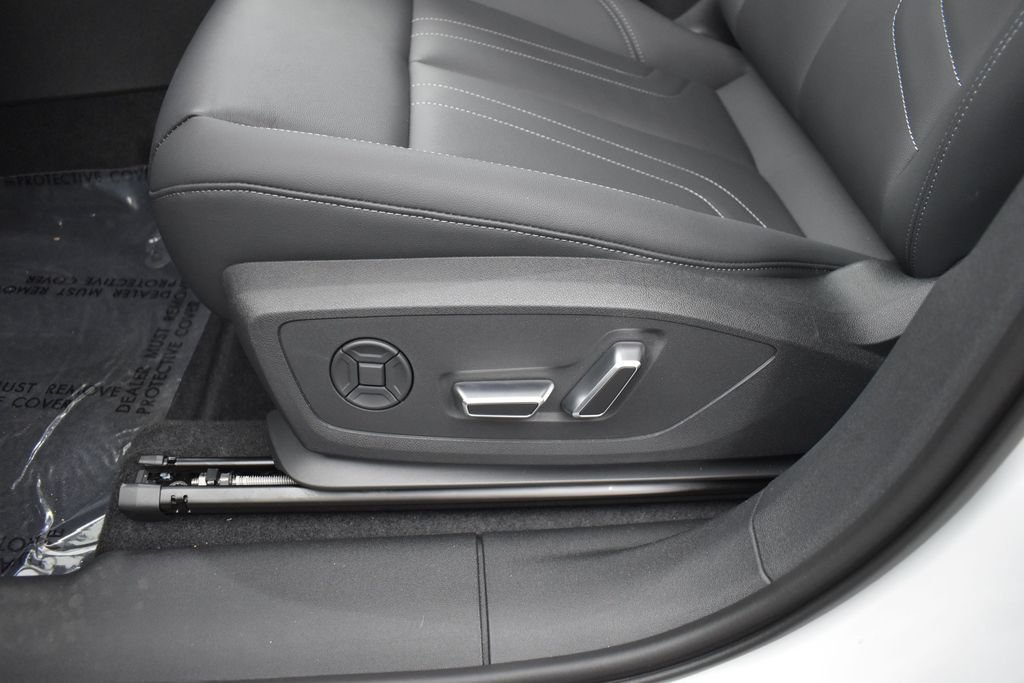 New 2026 Audi Q3 quattro 2.0T AWD/4WD image 9
