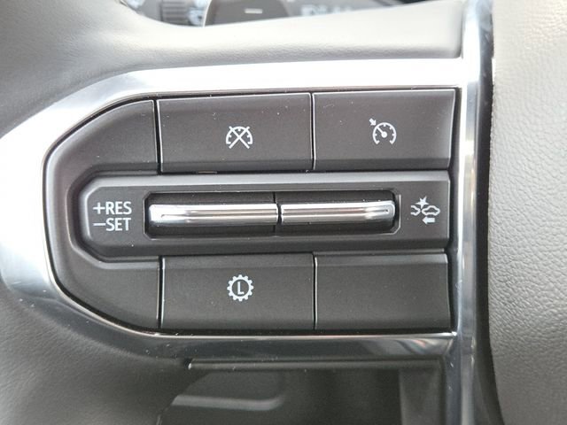 Used 2025 GMC Yukon Denali image 13