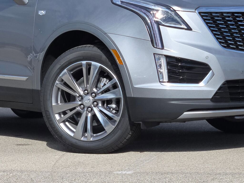 New 2025 Cadillac XT5 Premium Luxury w/ LPO, Floor Liner Package image 3