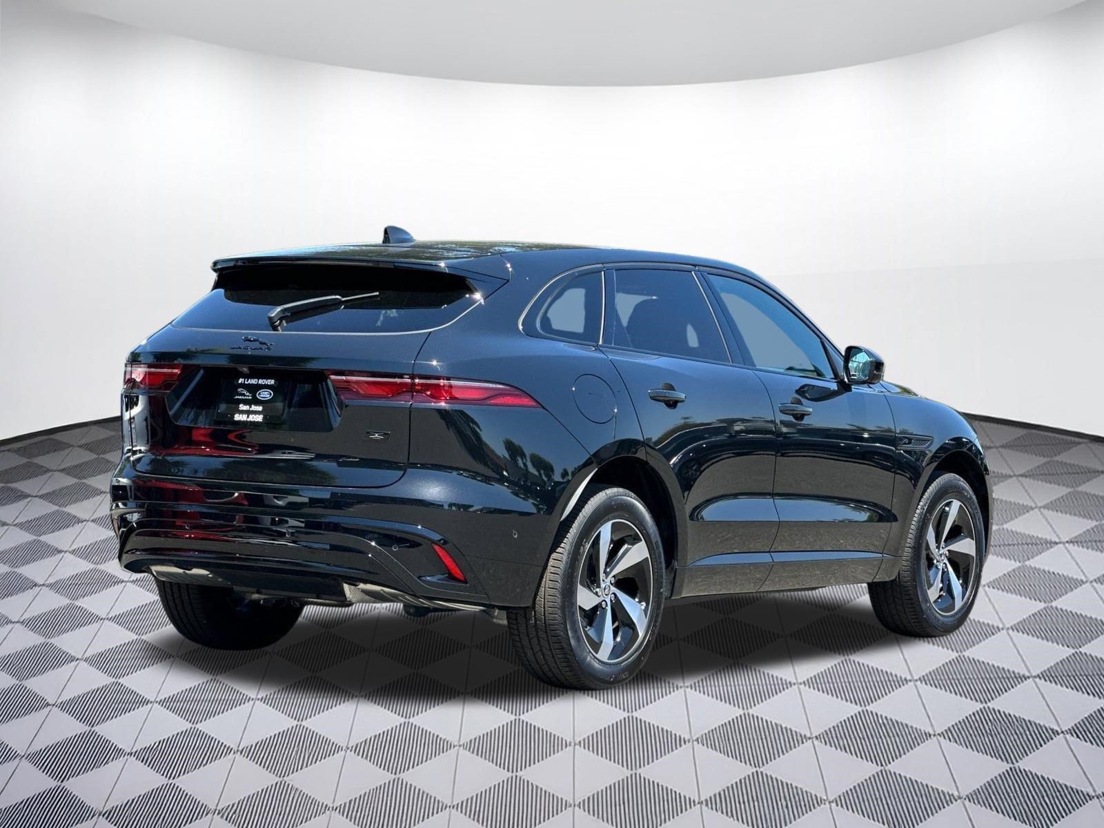 New 2026 Jaguar F-PACE R-Dynamic S AWD/4WD image 7