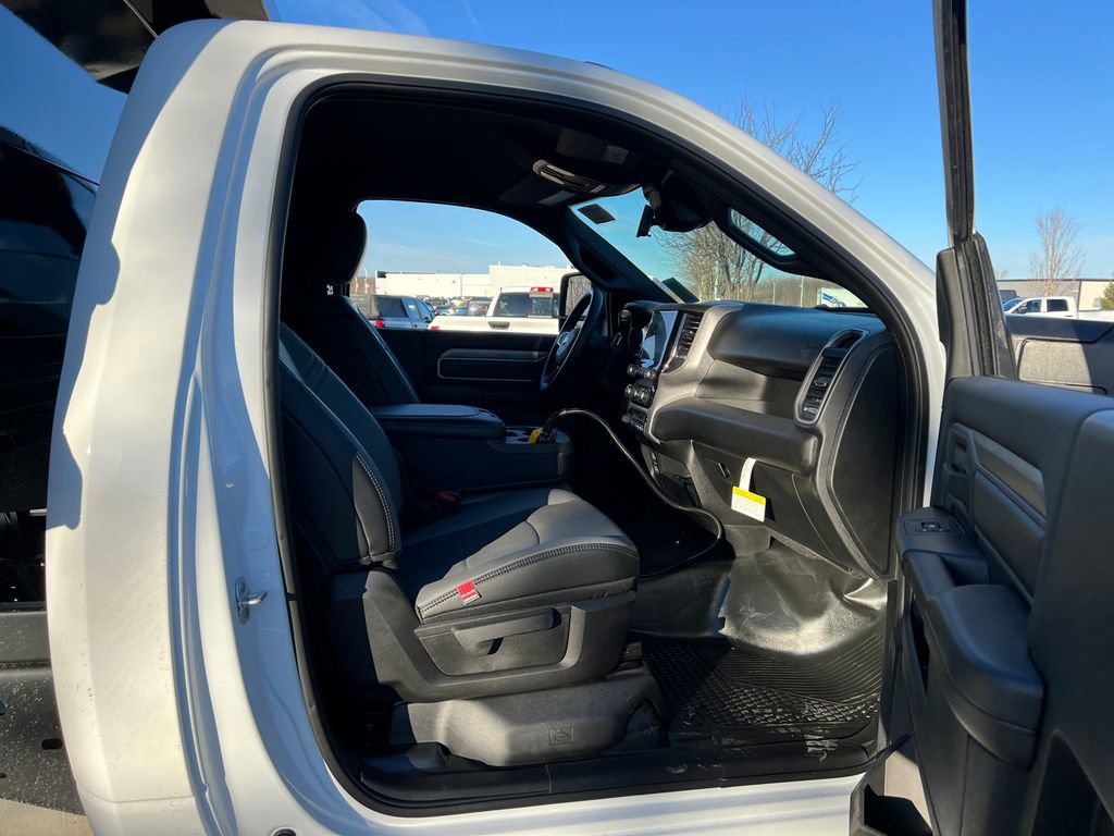 New 2026 RAM 3500 Tradesman AWD/4WD image 16