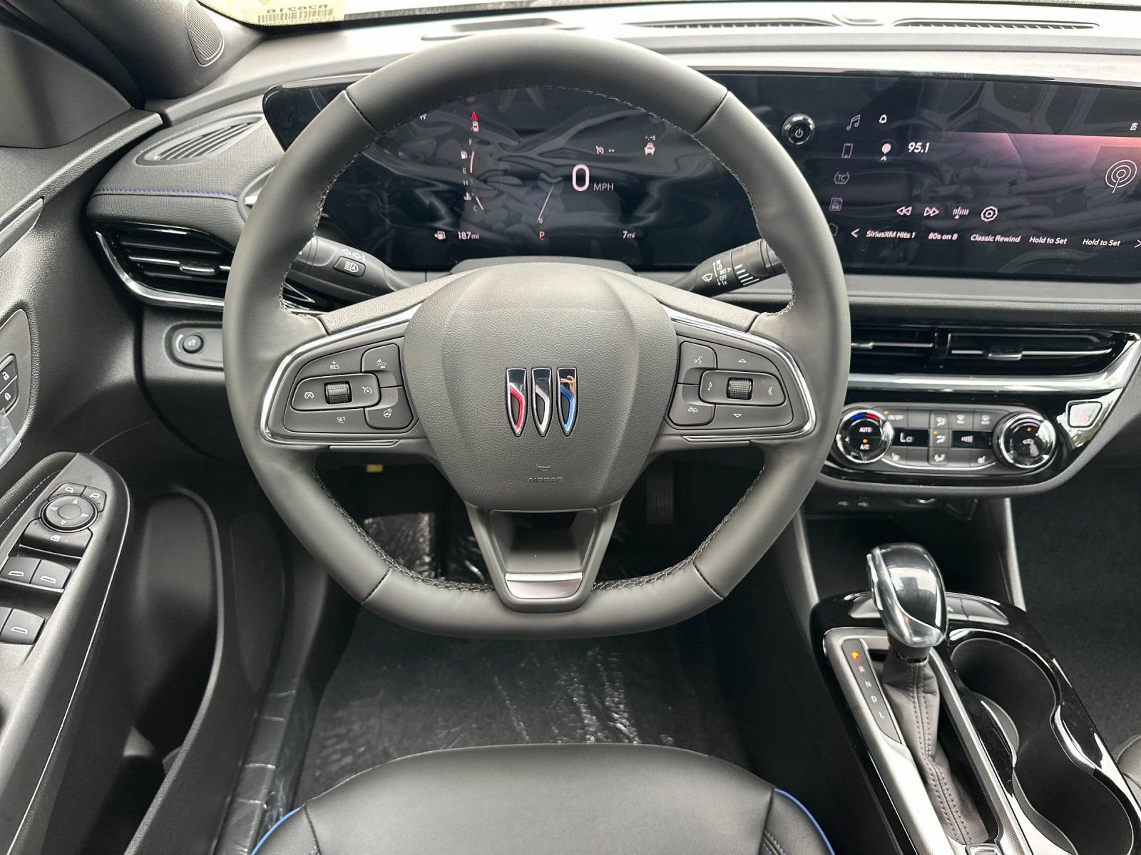 New 2026 Buick Envista Sport Touring w/ Convenience I Package FWD image 14