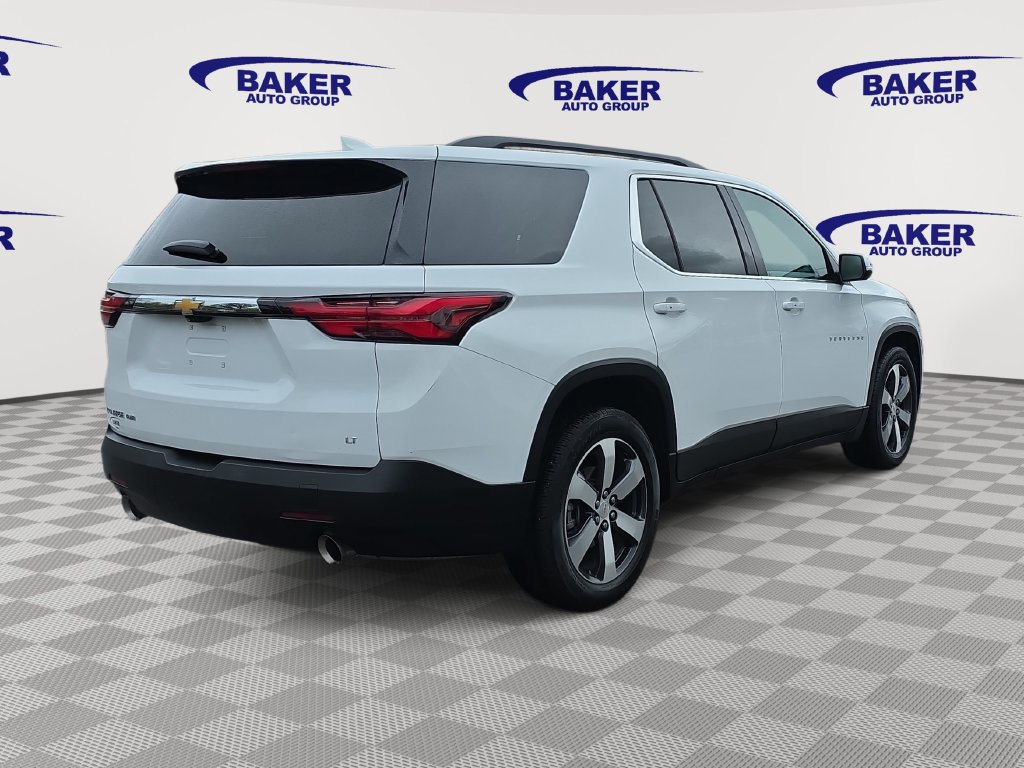Used 2023 Chevrolet Traverse LT w/ LT Premium Package AWD/4WD image 6