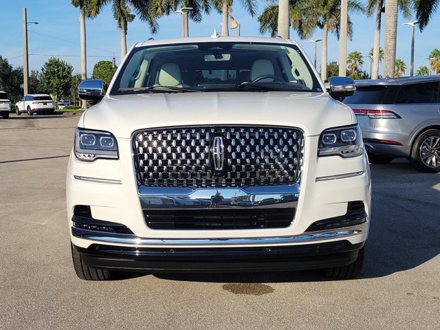 Certified 2024 Lincoln Navigator Black Label image 2