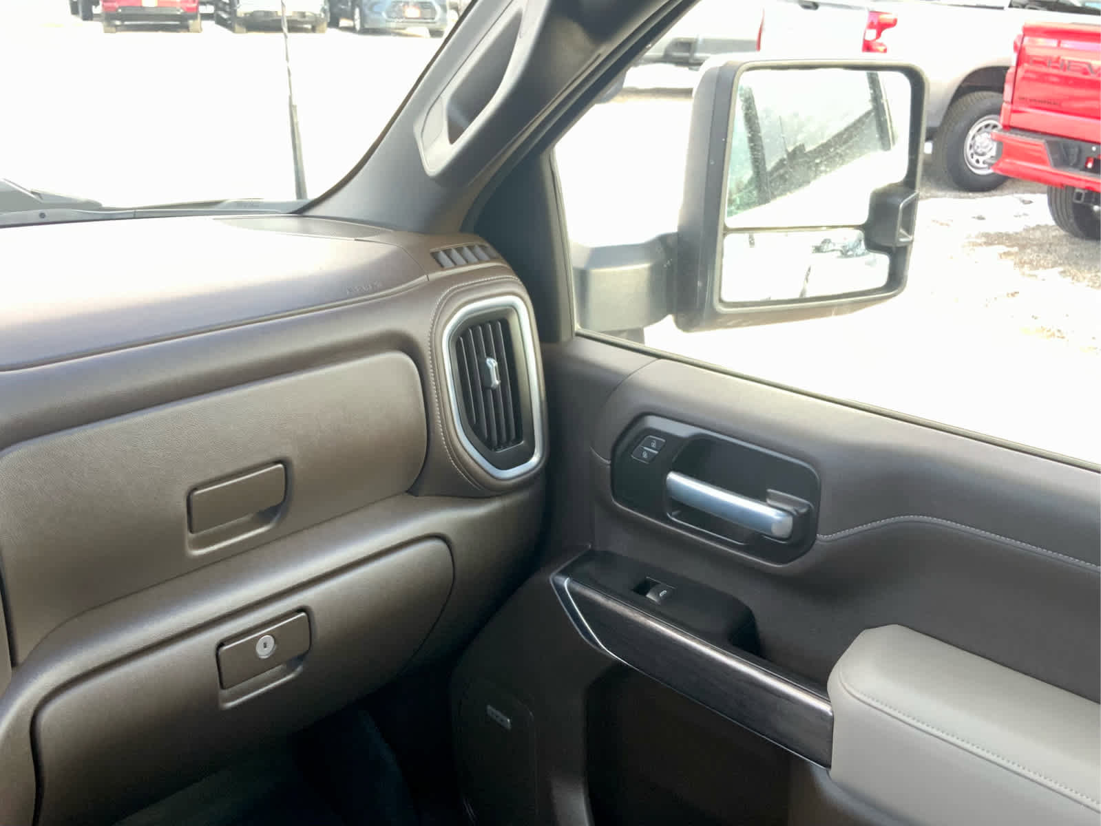 Used 2024 Chevrolet Silverado 2500 High Country image 35