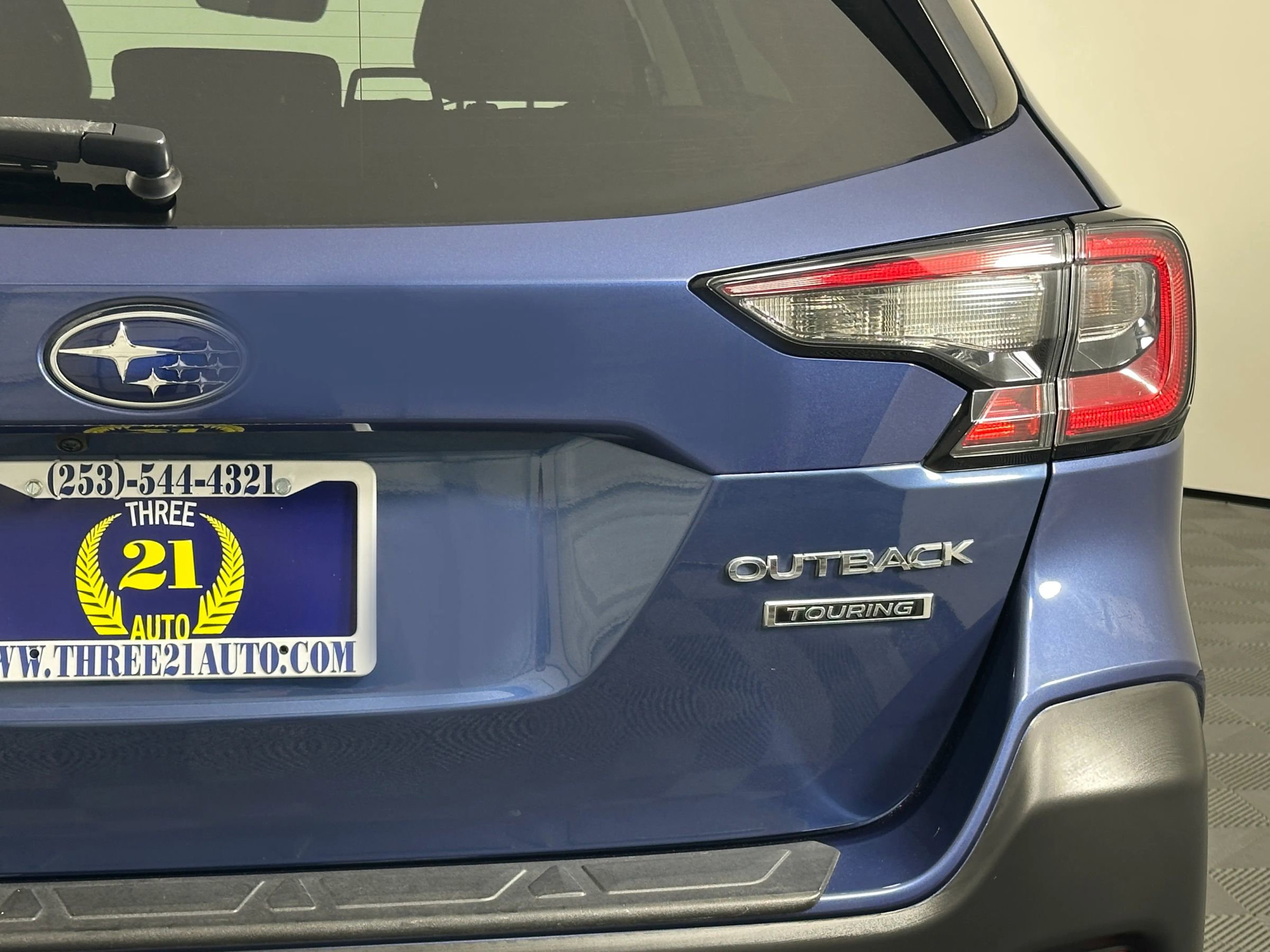 Used 2020 Subaru Outback Touring w/ Popular Package #2 AWD/4WD image 11