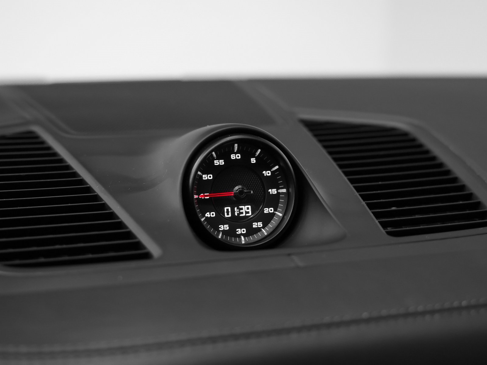 Used 2021 Porsche Cayenne Turbo image 47