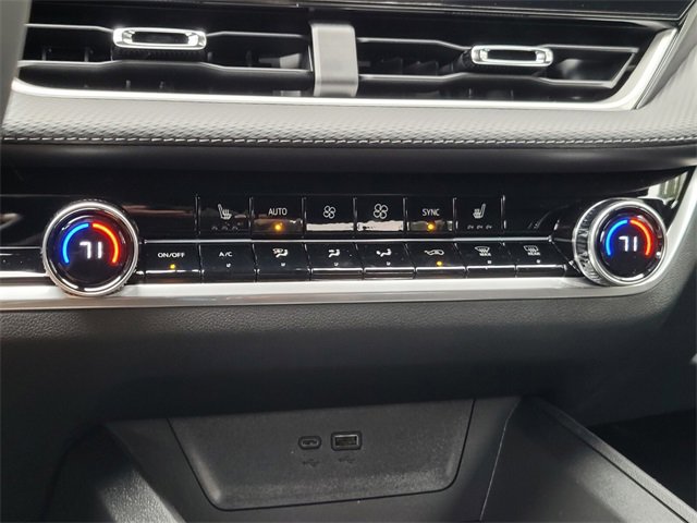 New 2026 Chevrolet Equinox LT w/ Convenience Package II image 24