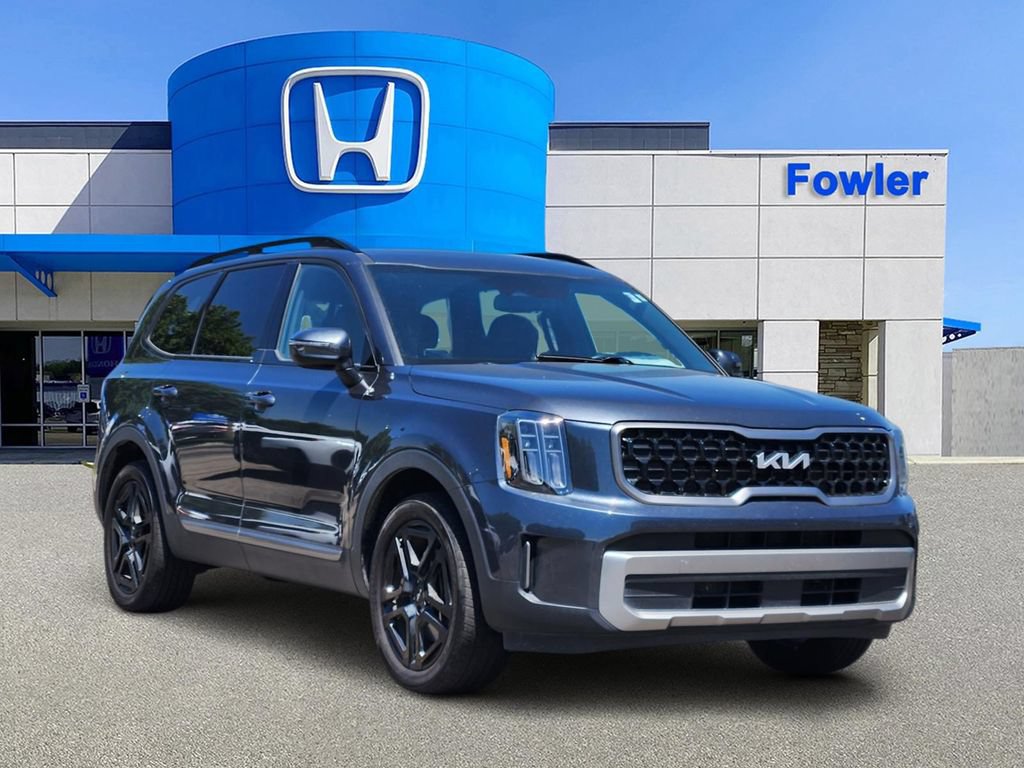 Used 2023 Kia Telluride EX X-Line AWD/4WD image 2