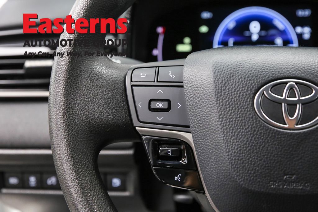 Used 2025 Toyota Camry LE image 15