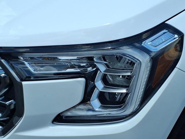 Used 2024 GMC Terrain AT4 w/ Tech Package AWD/4WD image 9