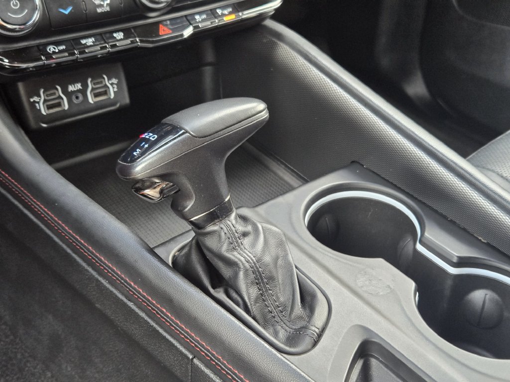 Used 2024 Dodge Durango GT RWD image 10
