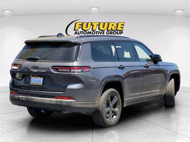 New 2025 Jeep Grand Cherokee L Altitude image 3