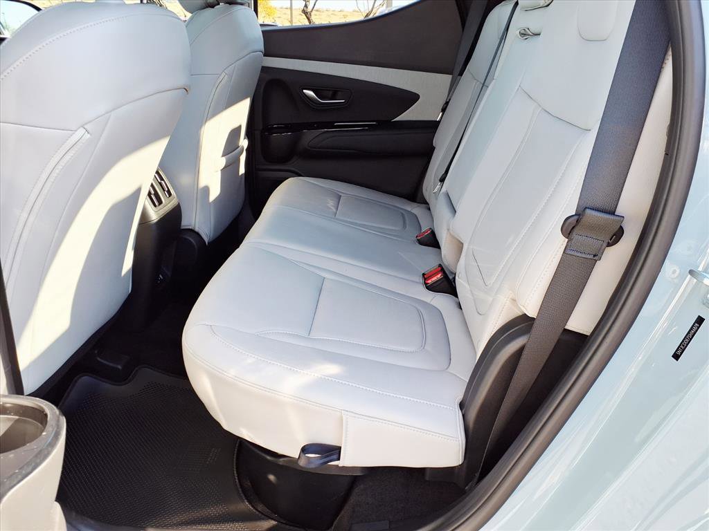 Certified 2025 Hyundai Santa Cruz SEL image 18