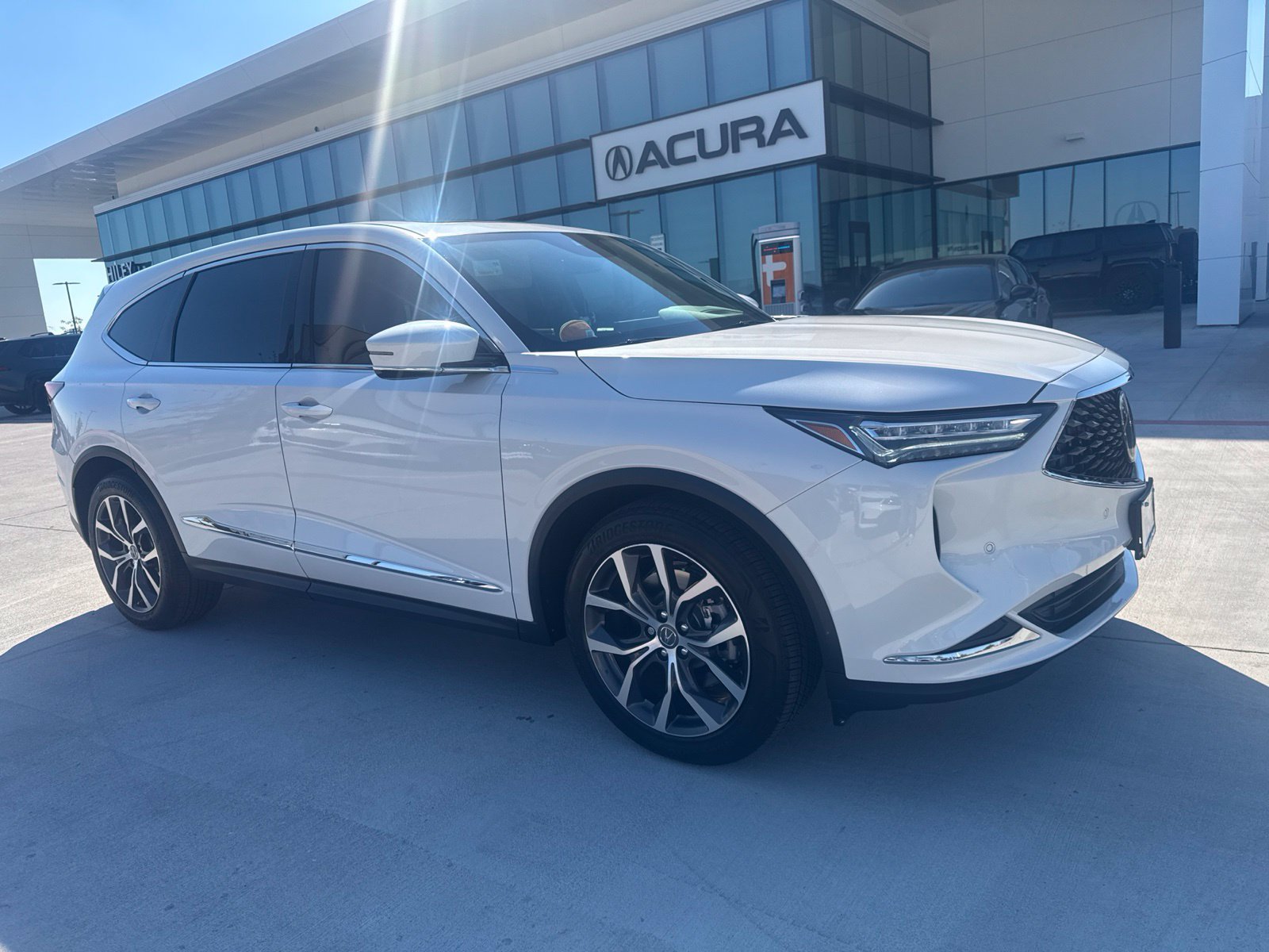 Used 2024 Acura MDX w/ Technology Package FWD 360° Tour