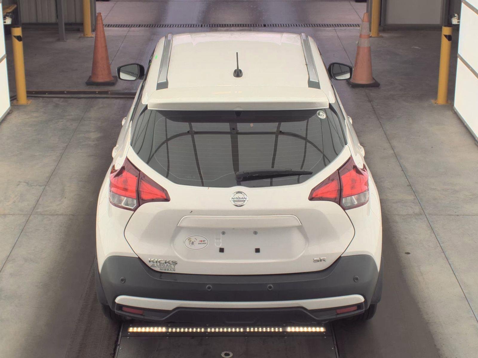 Used 2020 Nissan Kicks SR image 6