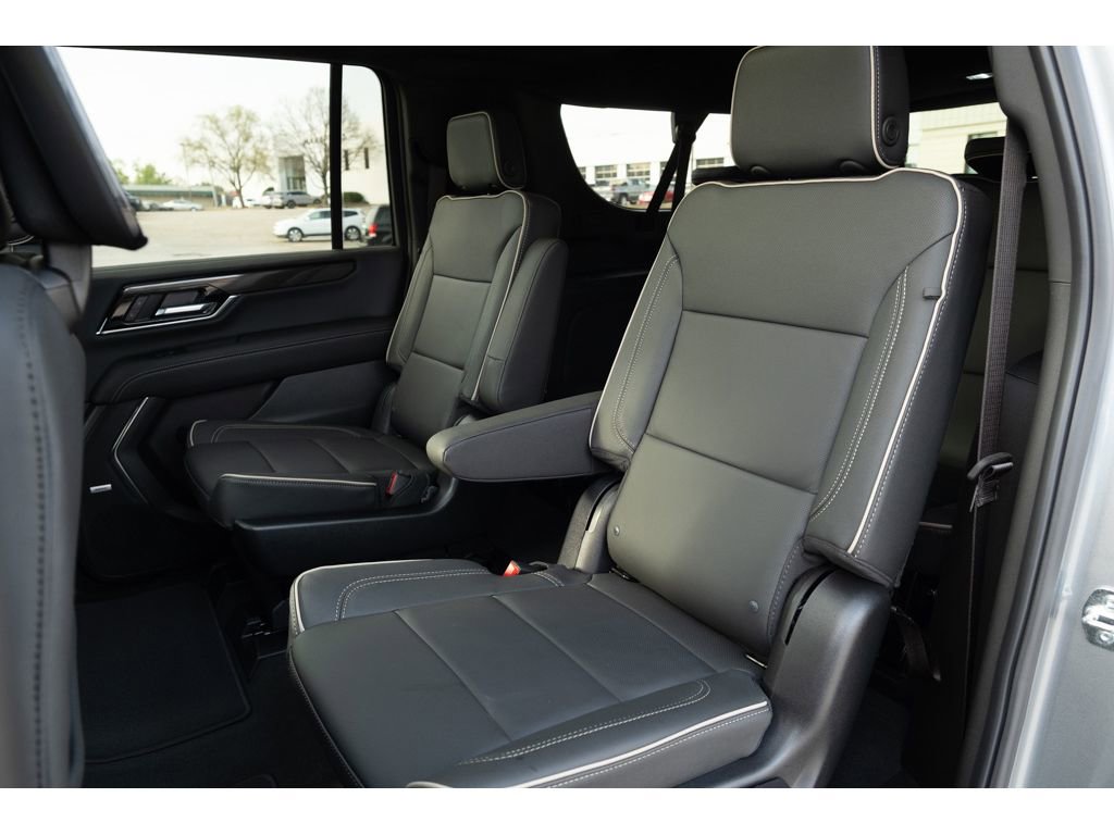 New 2026 GMC Yukon XL Elevation image 12