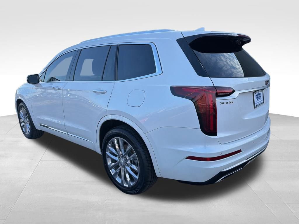 Used 2021 Cadillac XT6 Premium Luxury image 10