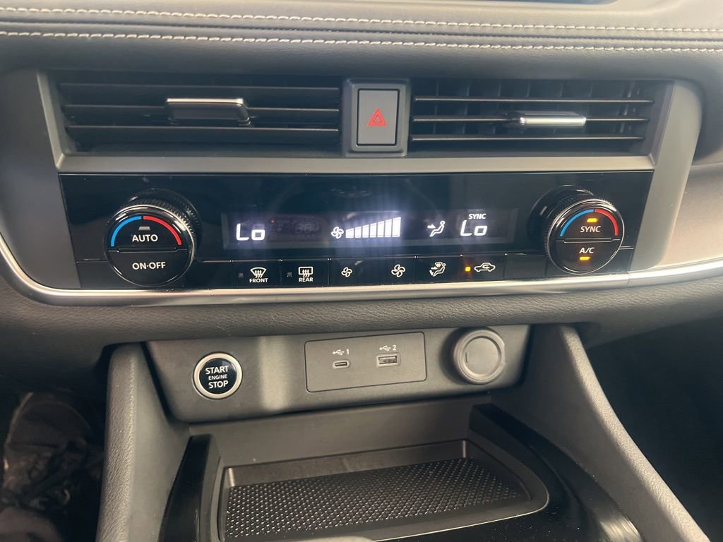 Certified 2023 Nissan Rogue SV image 55