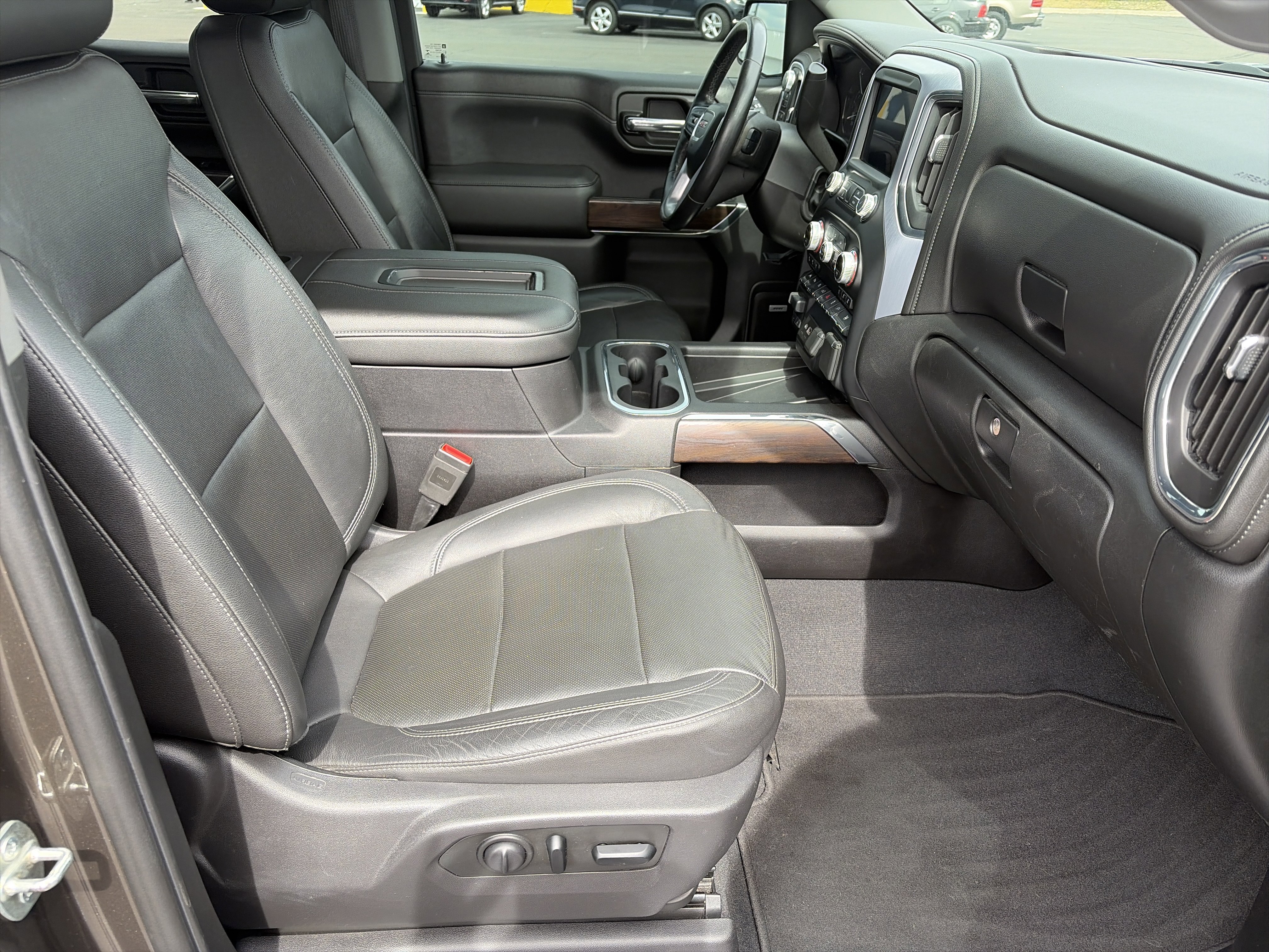 Used 2019 GMC Sierra 1500 SLT w/ SLT Premium Plus Package image 29