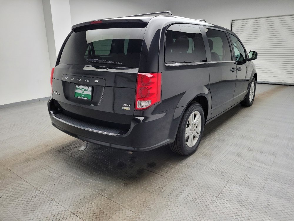 Used 2019 Dodge Grand Caravan SXT image 9