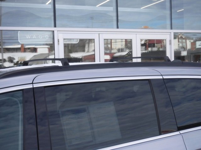 Certified 2020 Chrysler Voyager L image 3