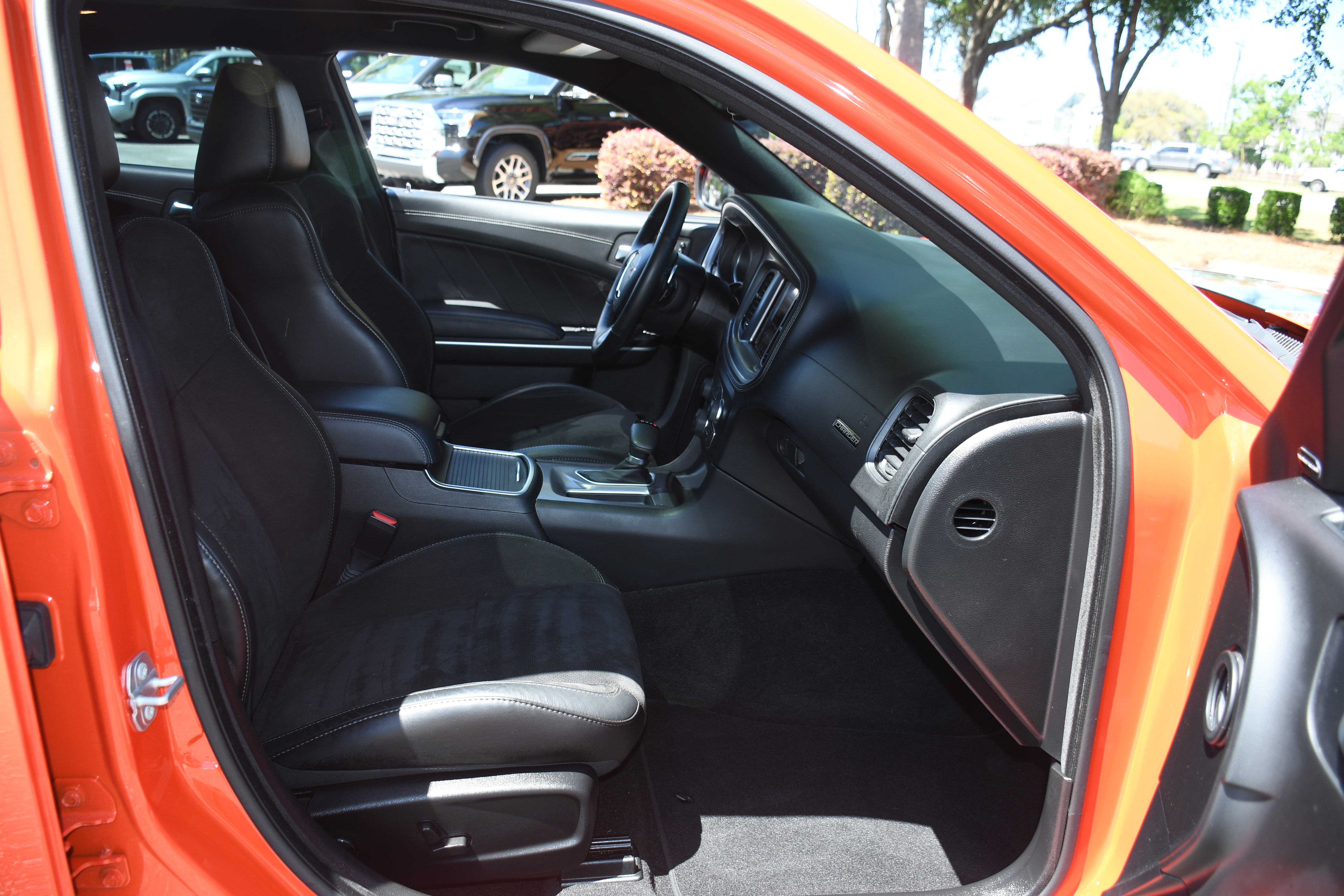 Used 2022 Dodge Charger R/T w/ Plus Group image 22