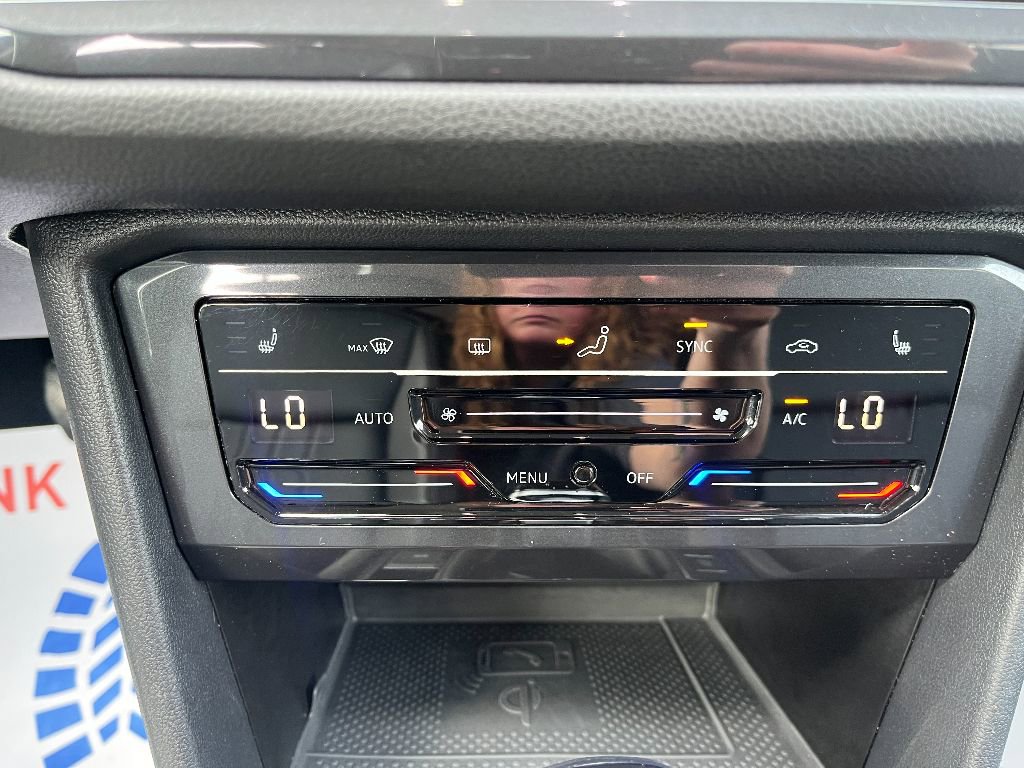 Used 2022 Volkswagen Tiguan SE image 24