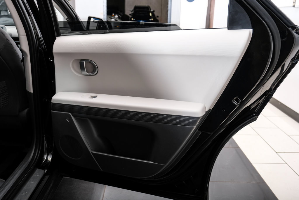 Used 2024 Hyundai Ioniq 5 SEL RWD image 54