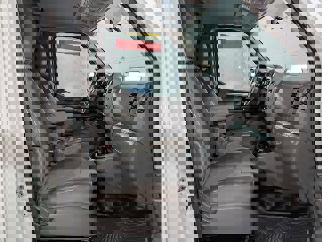 Used 2021 Nissan NV 2500 S image 19