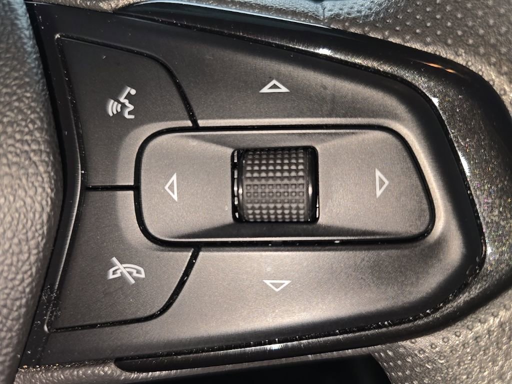 Used 2023 Chevrolet TrailBlazer LT image 29