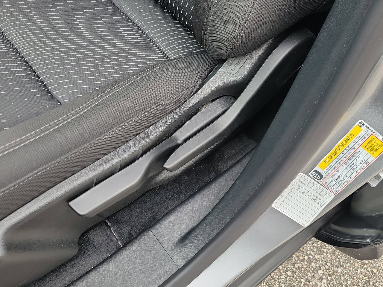 Used 2026 Chevrolet Equinox LT FWD image 16