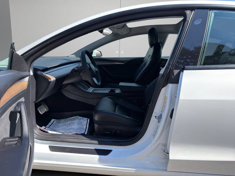 Used 2021 Tesla Model 3 Performance AWD/4WD image 9