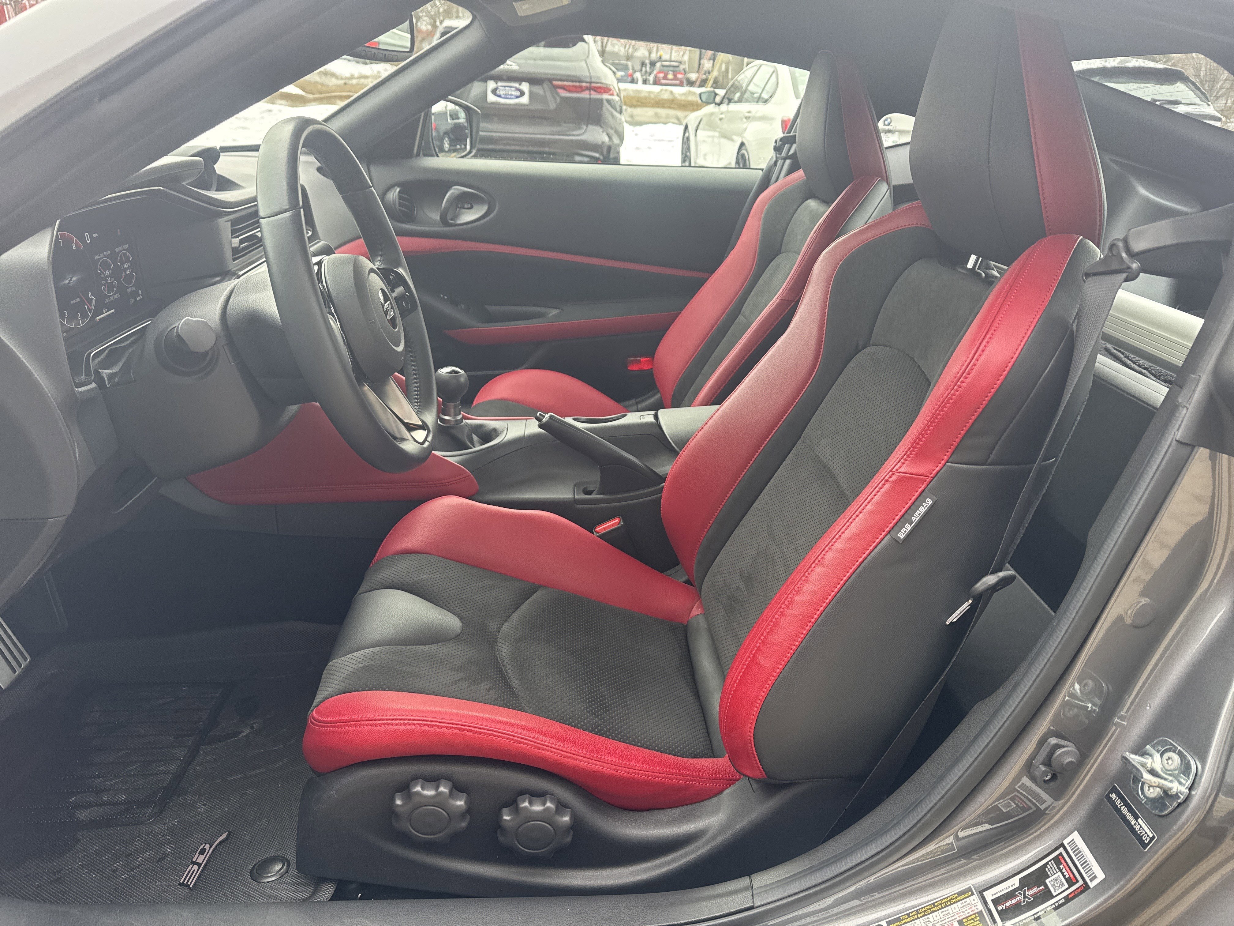 Used 2024 Nissan Z Performance w/ Floor Mat Package image 15