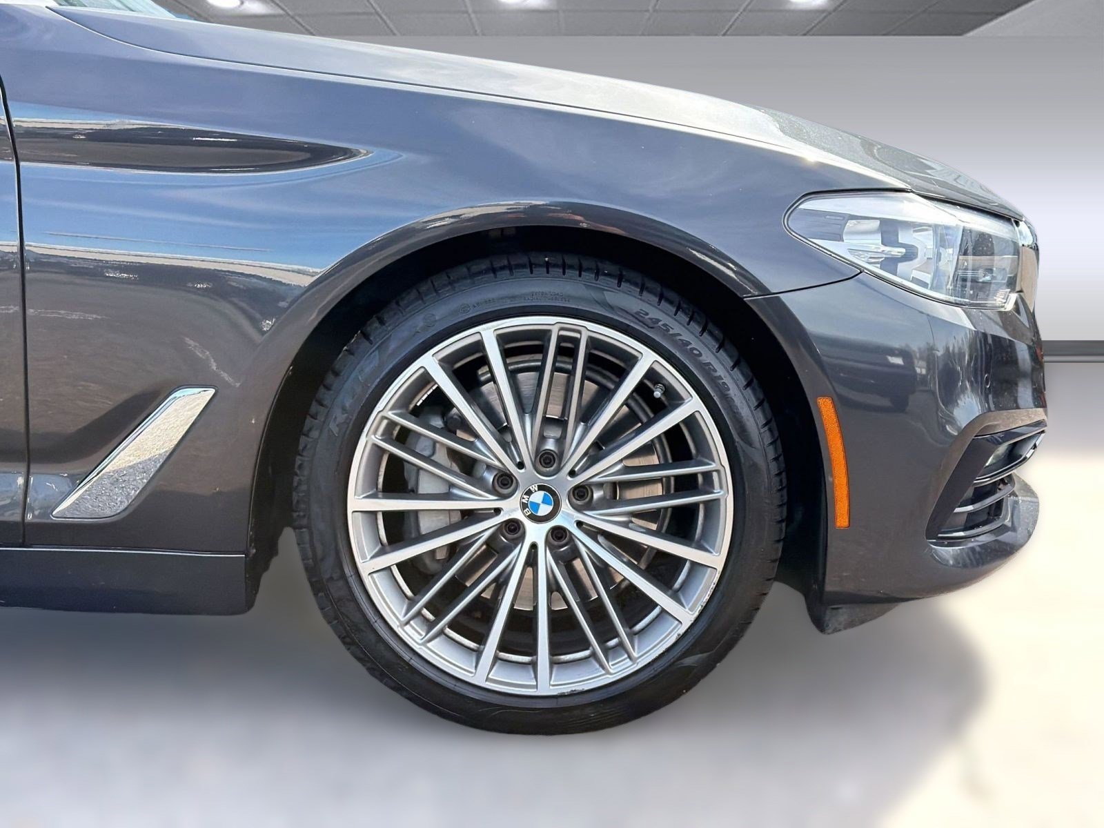 Used 2018 BMW 530i image 12