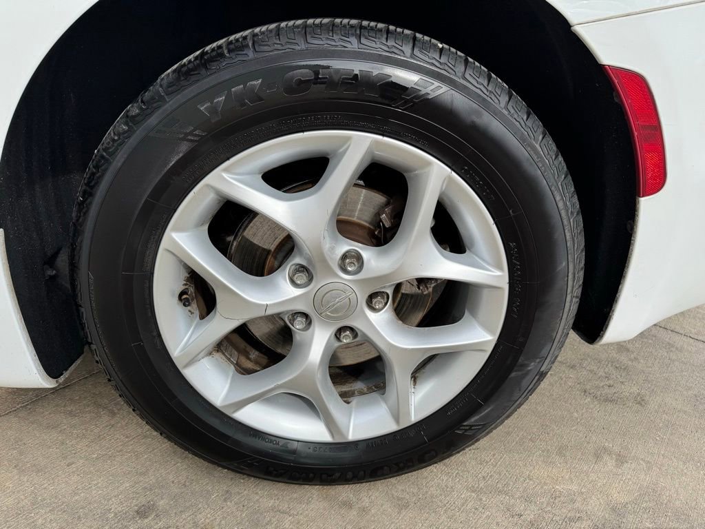 Used 2018 Chrysler Pacifica Touring Plus w/ Tire & Wheel Group FWD image 8
