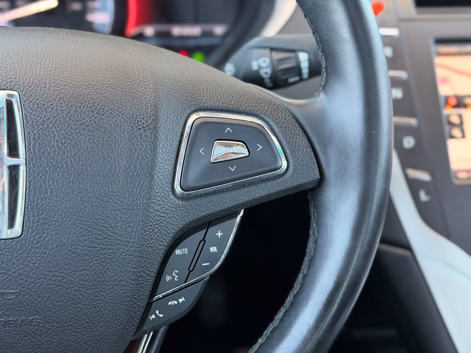 Used 2016 Lincoln MKZ Hybrid w/ Equipment Group 600A Reserve FWD image 35