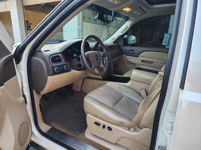 Used 2013 GMC Sierra 1500 SLT w/ SLT White Diamond Edition AWD/4WD image 12