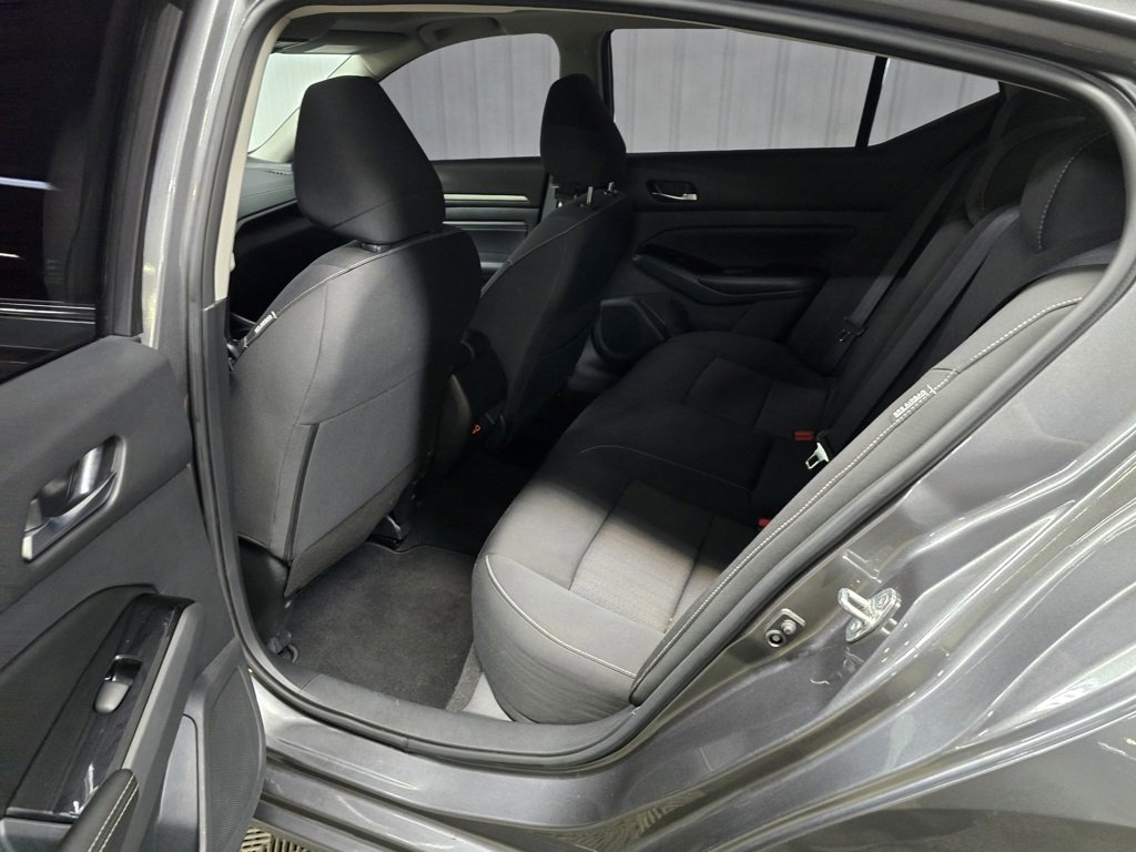 Used 2022 Nissan Altima 2.5 SV w/ SV Premium Package image 17