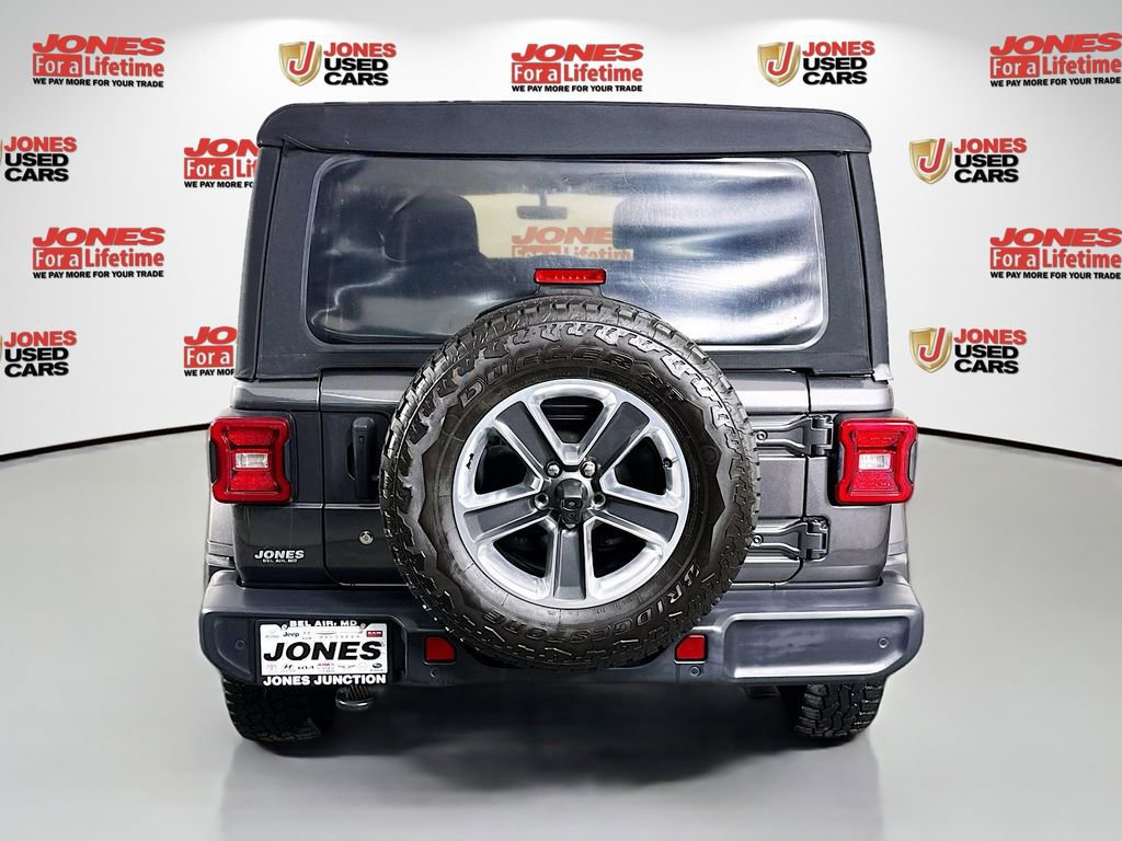Used 2018 Jeep Wrangler Unlimited Sahara image 16