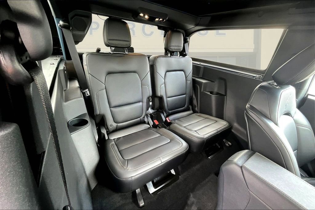 New 2025 Ford Bronco Badlands image 10