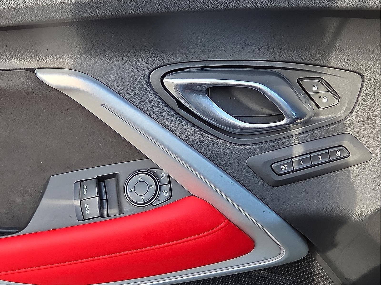 Used 2017 Chevrolet Camaro ZL1 image 13