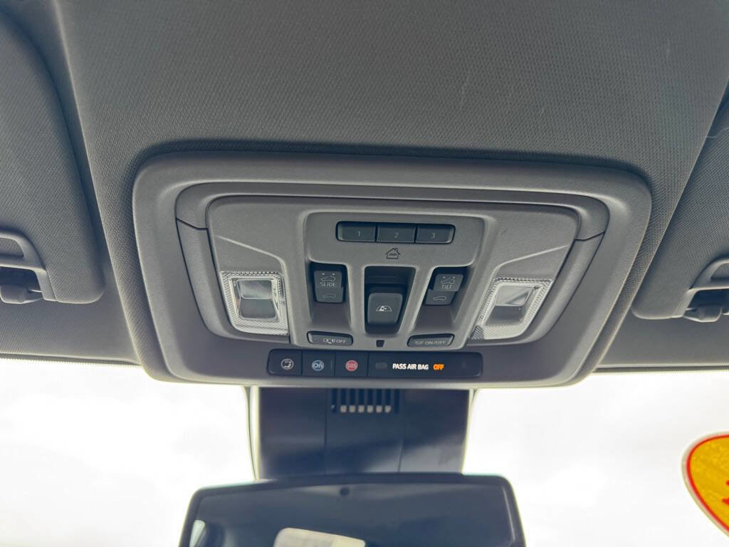 Used 2024 GMC Sierra 2500 SLT w/ Texas SLT Premium Package image 40