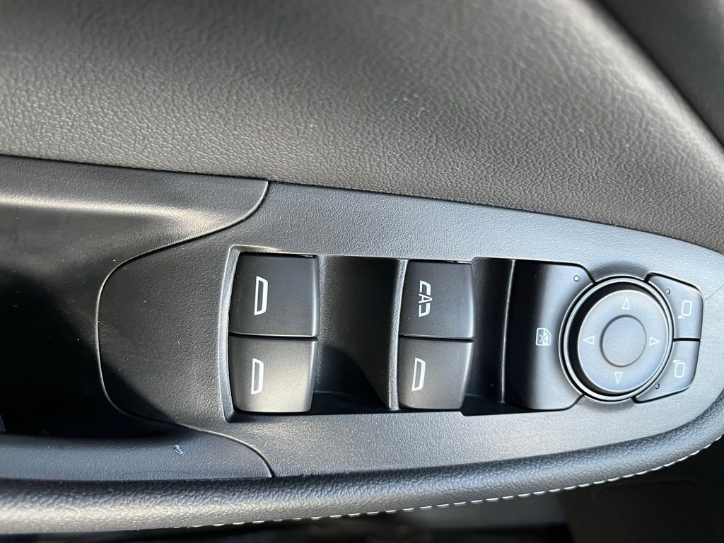 Used 2025 Buick Encore GX Preferred AWD/4WD image 22