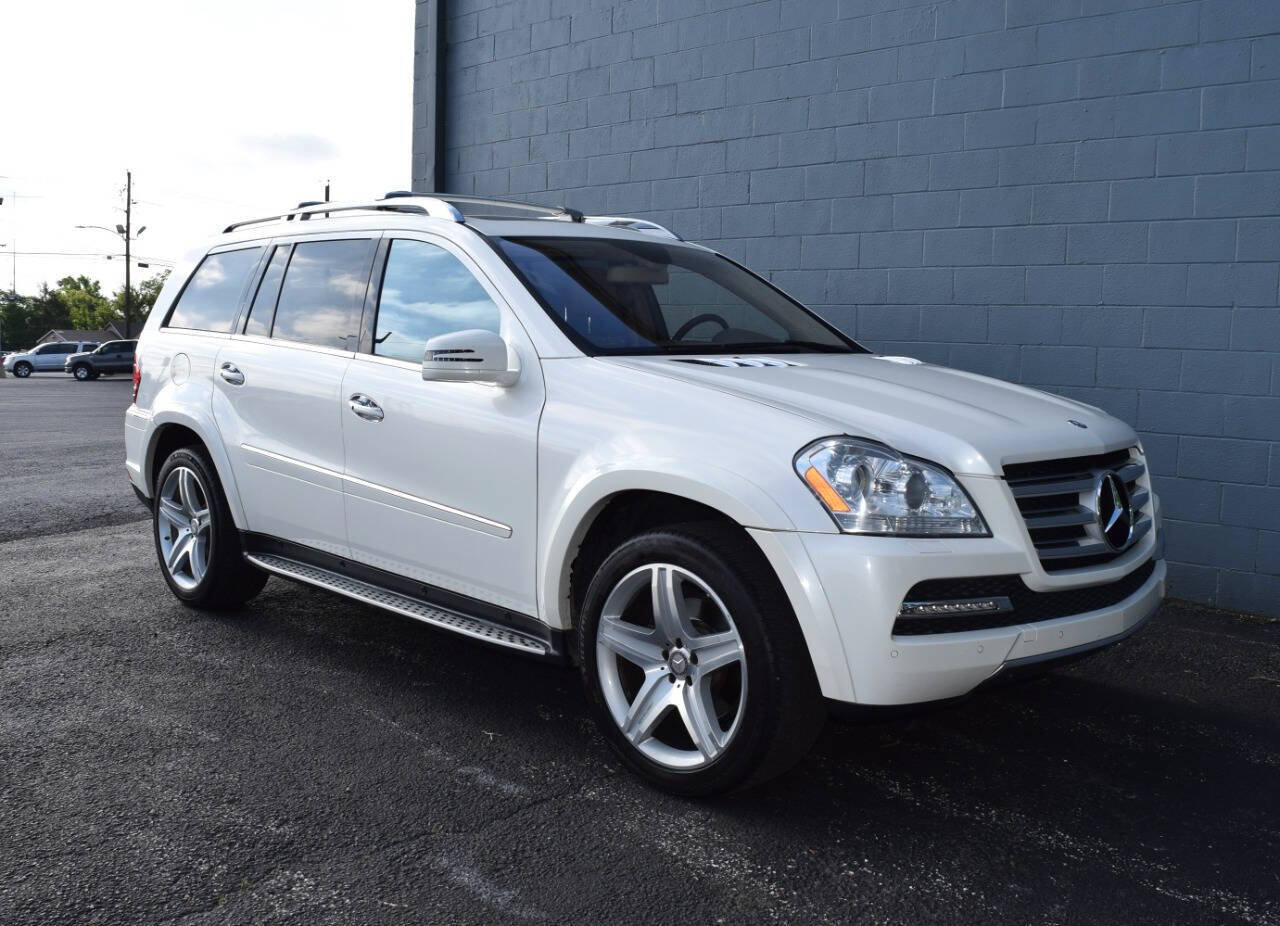 Used 2011 Mercedes-Benz GL 550 4MATIC image 17