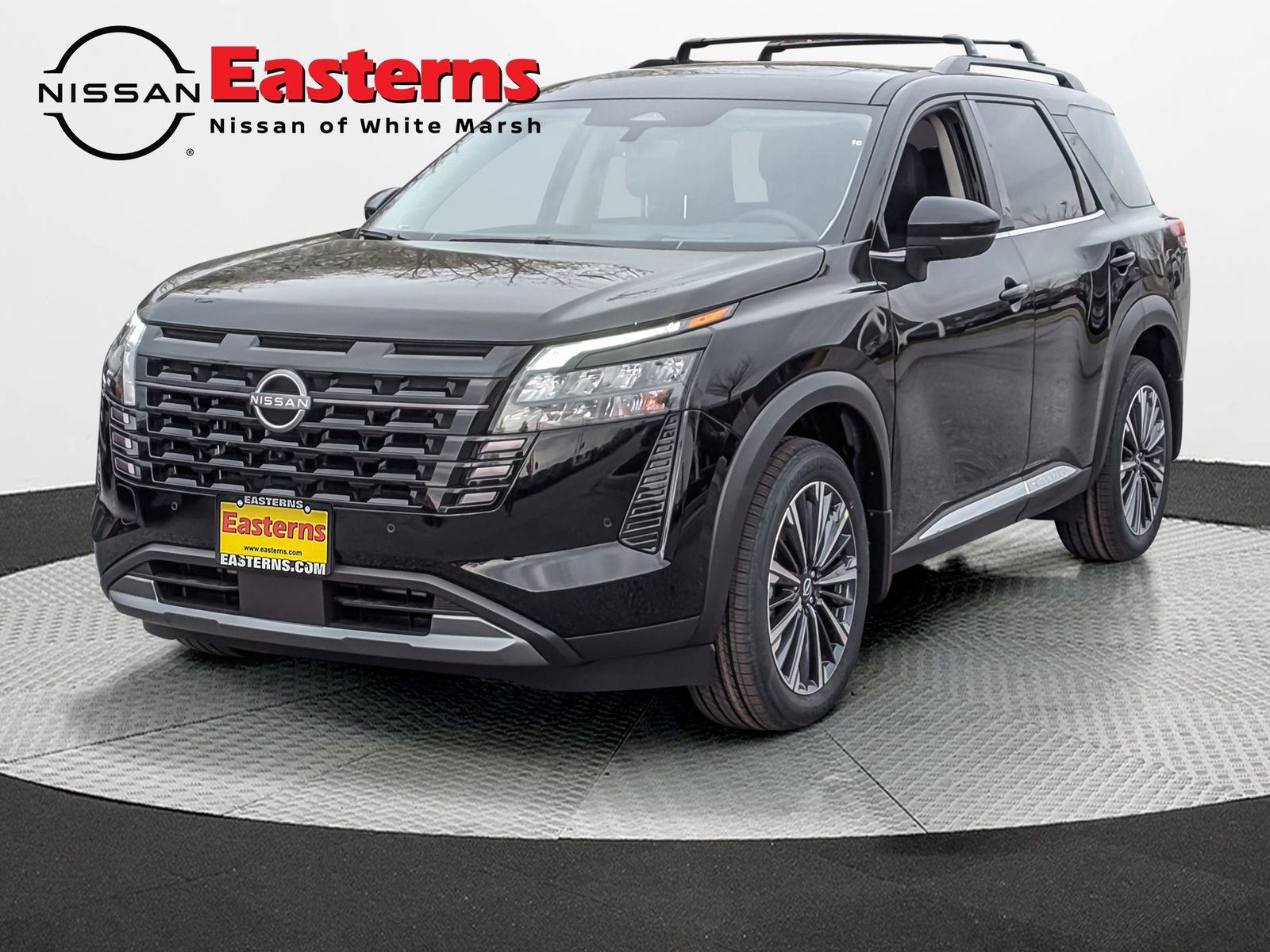 New 2026 Nissan Pathfinder Platinum image 1