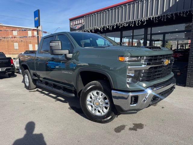 New 2026 Chevrolet Silverado 2500 LT image 2
