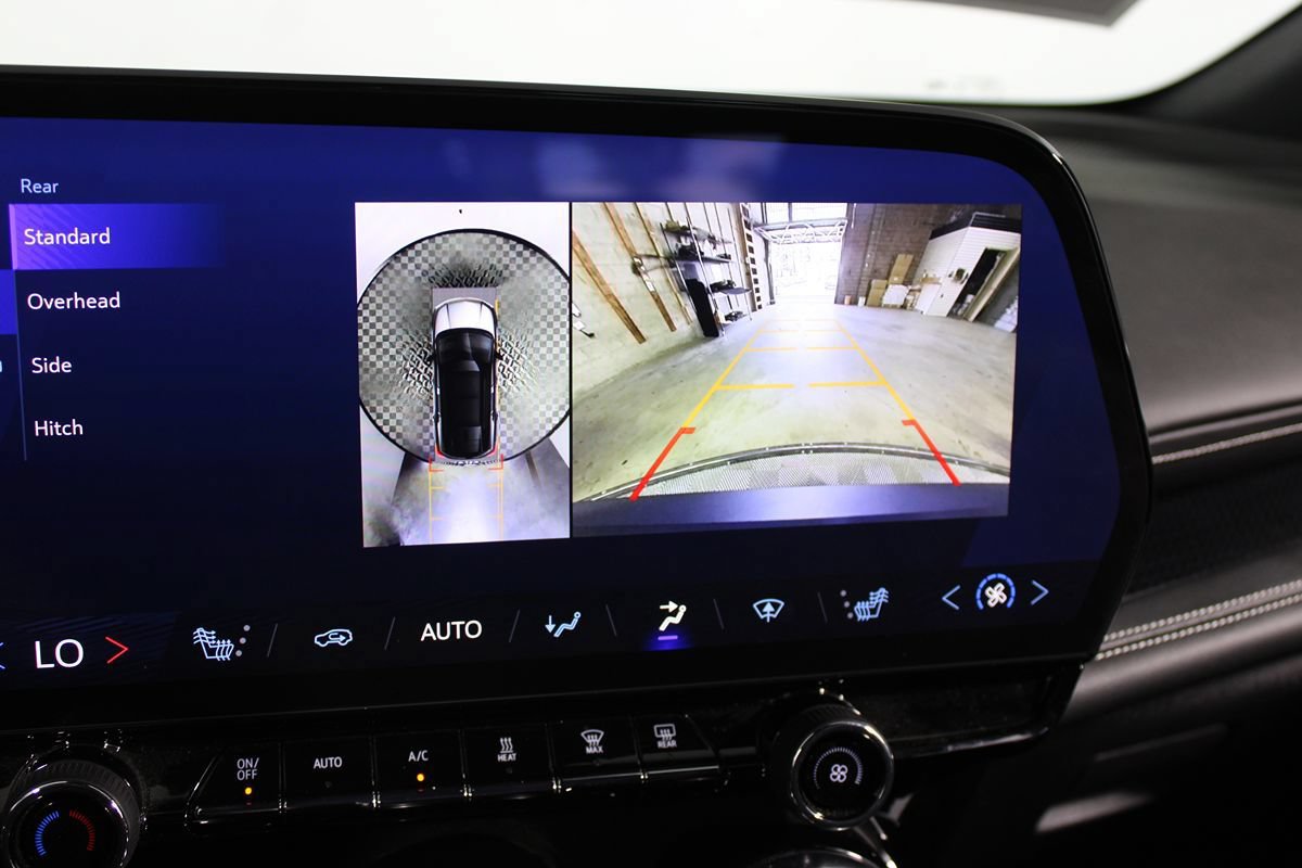 Used 2024 Chevrolet Blazer EV LT AWD/4WD image 19